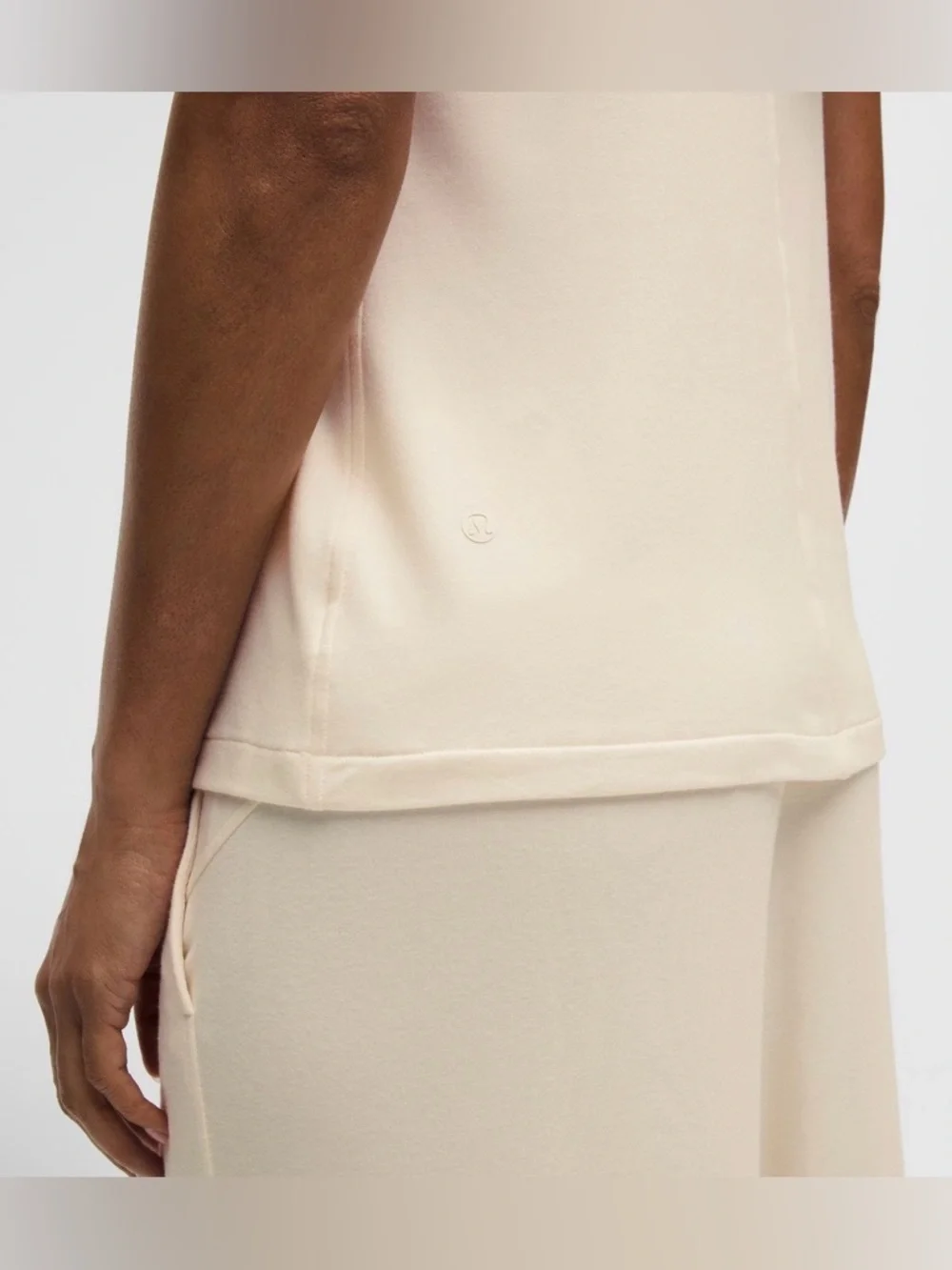 Lululemon BeCalm V-Neck Tank Coconut Ivory M